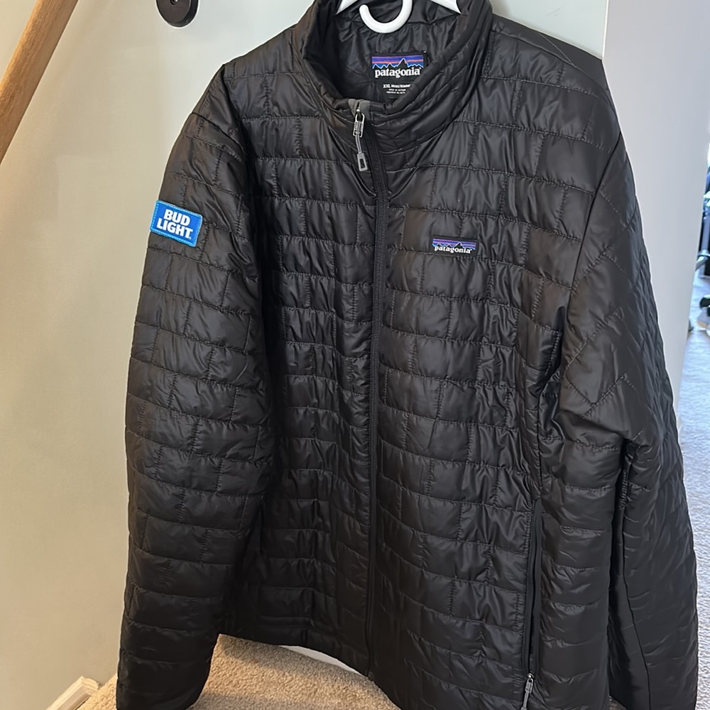 Men’s Patagonia XXL Black Nano Puff Jacket with Logo